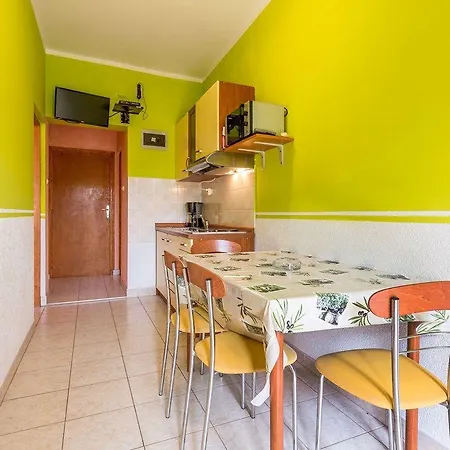 Apartment Vitomir *